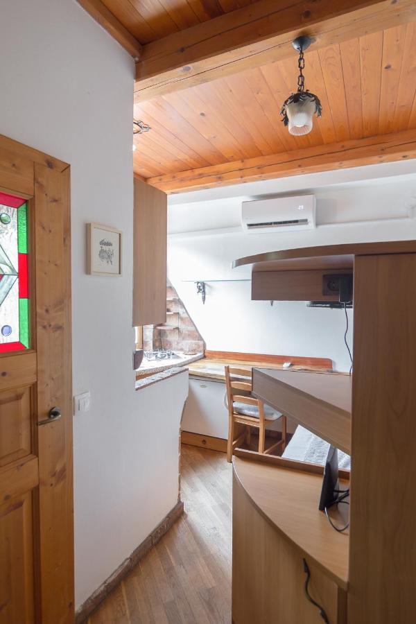 Cozy, Bright And Affordable Single Studio - Free Parking Любляна Екстер'єр фото